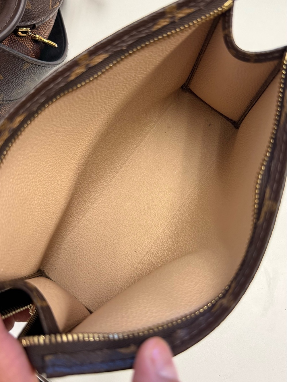 Louis Vuitton Brown Monogram Canvas Toiletry 19 Pouch - Picture 7 of 9
